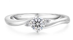Moissanite Heart Solitaire Ring 1ct